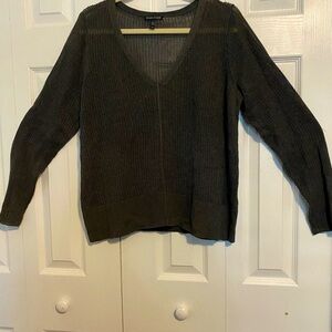 Long sleeve lightweight sweater